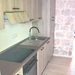 Nanna's Little Paradise חוואר